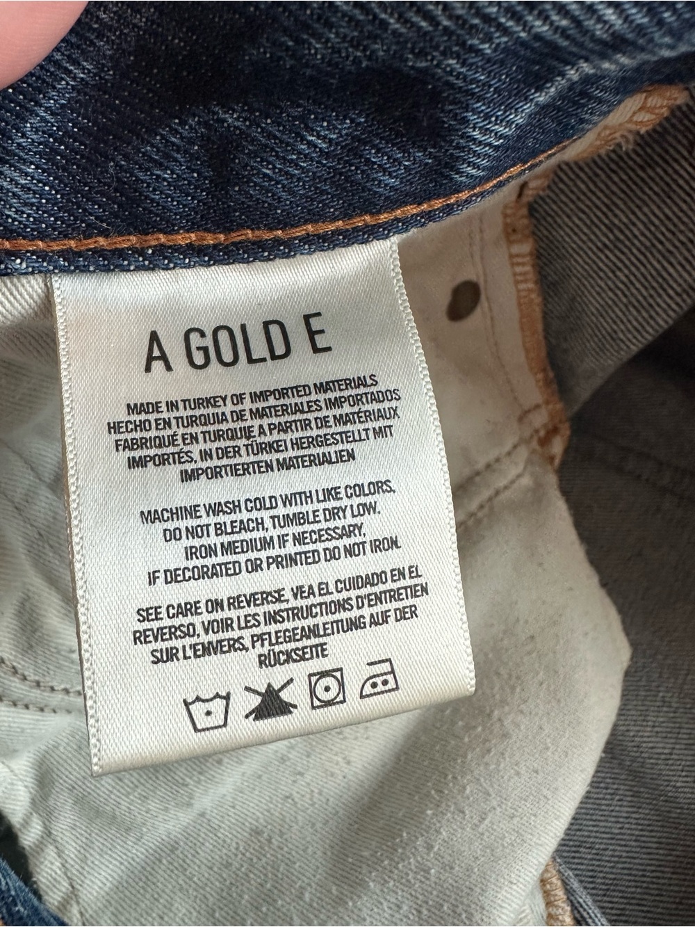 AGOLDE Parker vintage cut off short A026E-811 rocksteady wash Aritzia size 26 - Picture 4 of 10